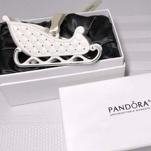 Pandora Christmas Santa Sleigh. White porcelain. Silver accents. Box included
